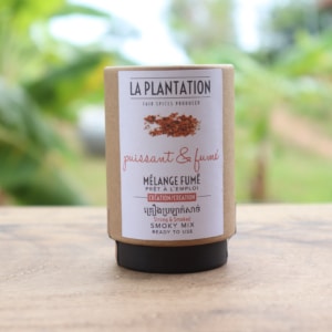 tube en kraft contenant un mélange d'épices fumé