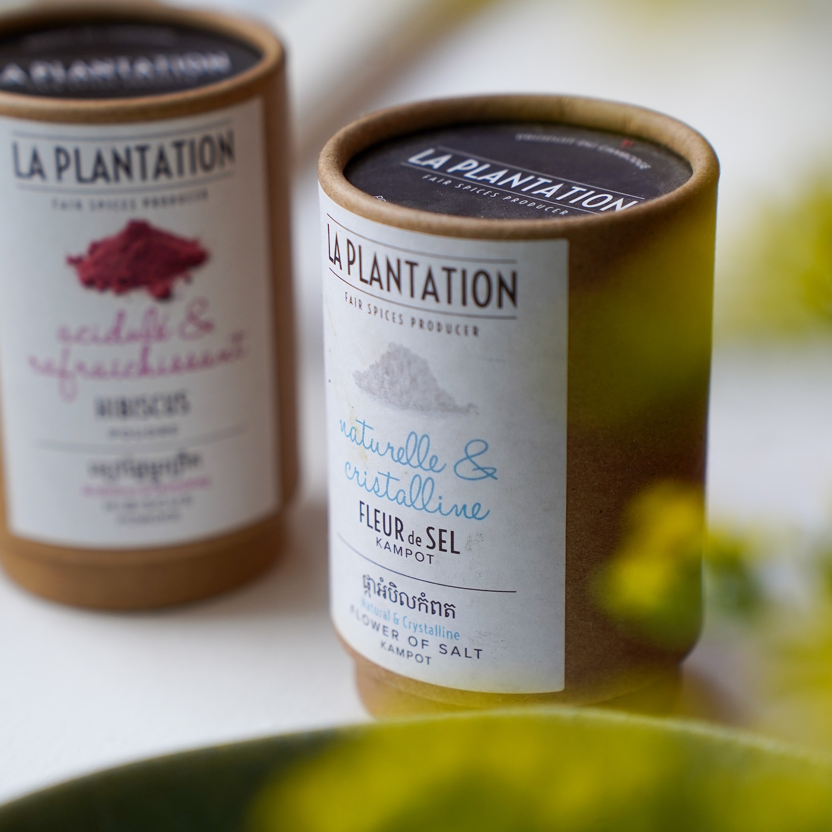 tube alimentaire contenant de la fleur de sel de kampot