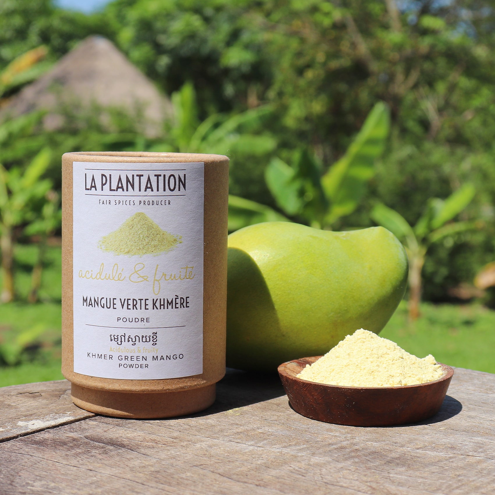 mangue verte entière et en poudre