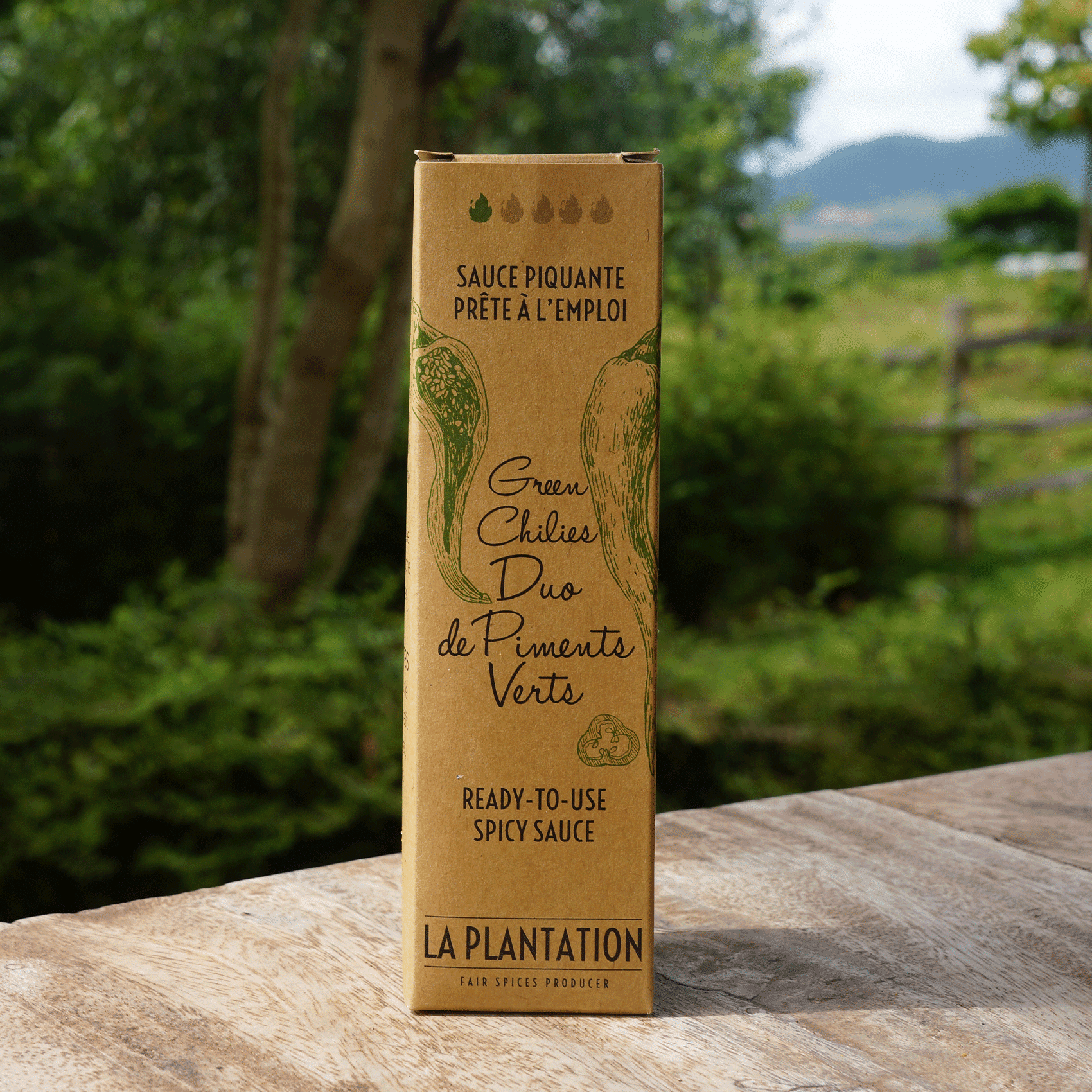 emballage de sauce au piment vert