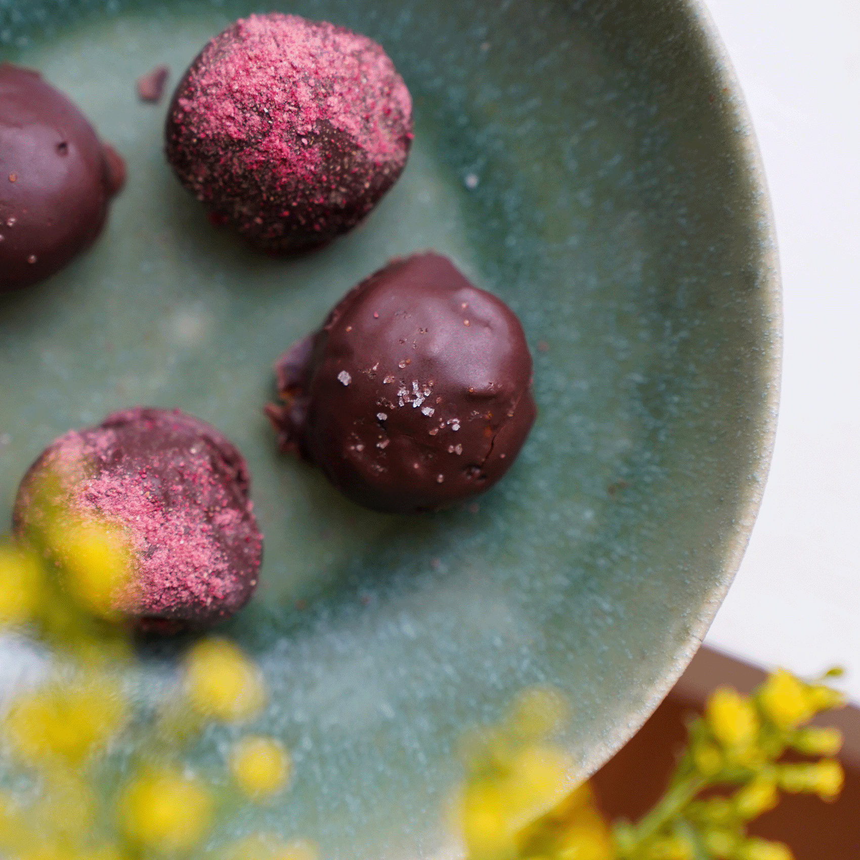 recette de truffes au chocolat et hibiscus