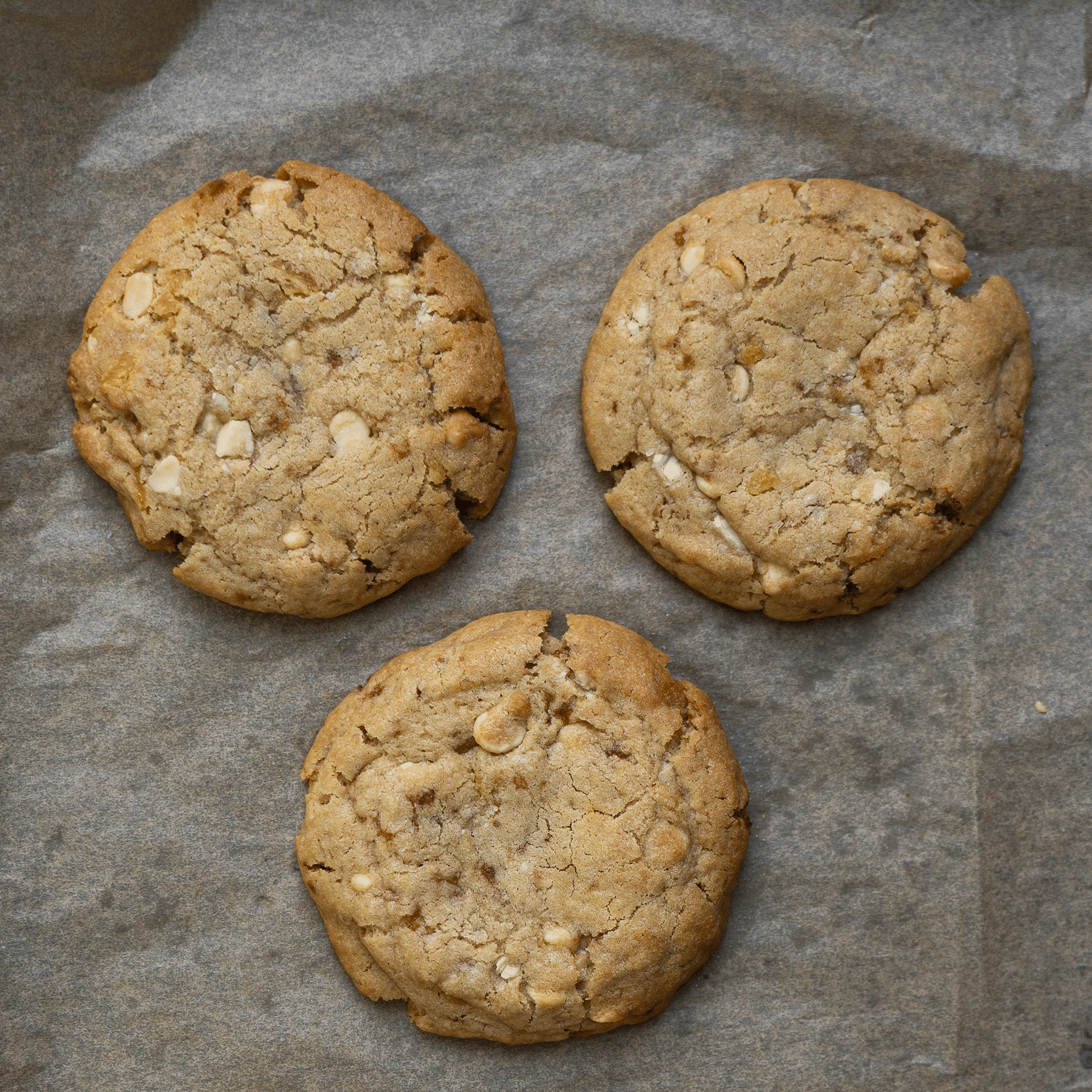 cookies sur une plaque de cuisson