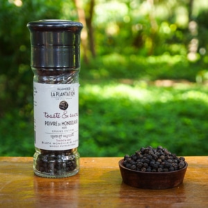 Poivre de Mondolkiri Noir en moulin rechargeable