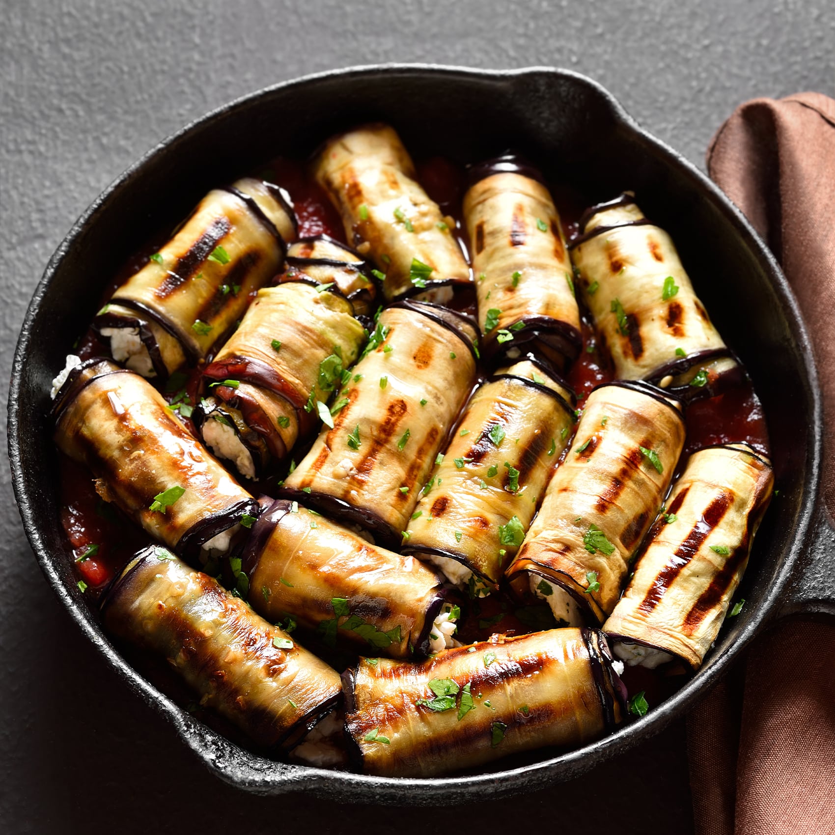 recette de roulés d'aubergine à la crème de noix