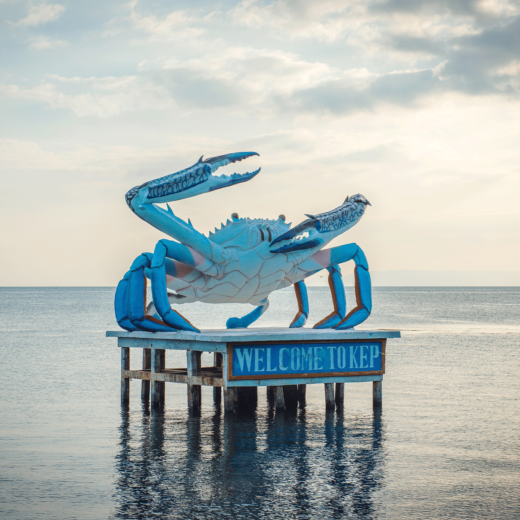 sculpture du crabe bleu à kep