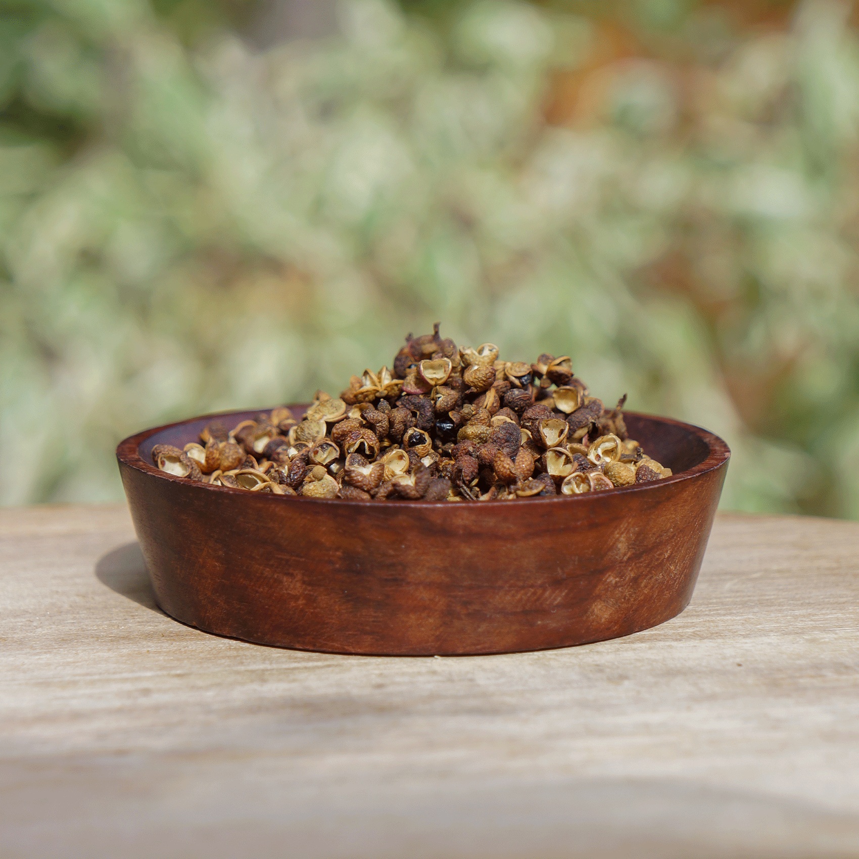 baie de cimes dans une coupelle