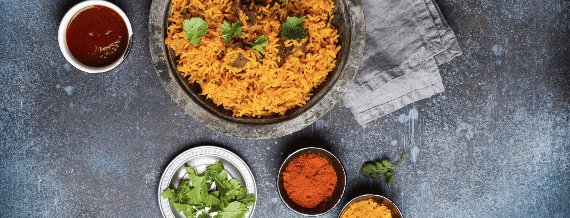 recette de paella dans un plat